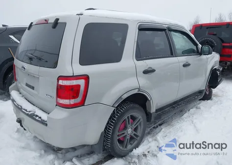 2009 Ford Escape Xlt z USA, uszkodzony, nr VIN 1FMCU93G39KC97549